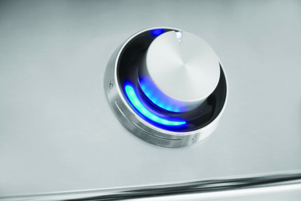 Twin Eagles TEBQ42R knob scaled