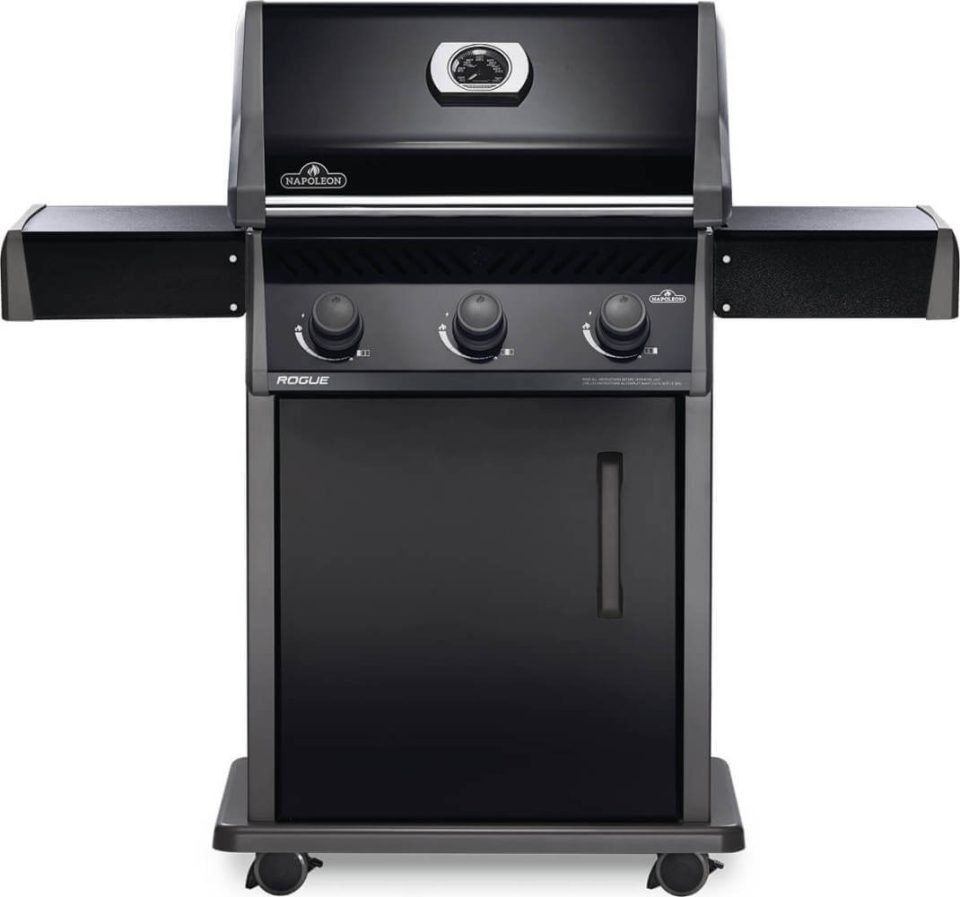 Napoleon Rogue 425 – One of the best propane gas grills for everyday outdoor cooking.