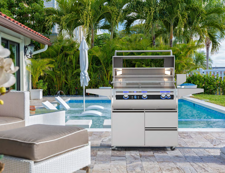 Fire Magic Review: Echelon Diamond Gas Grill with LED Backlit Knobs in a Luxury Poolside Outdoor Kitchen