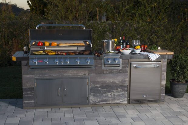 Bull BBQ Diablo 46-Inch Built-In Grill with Outdoor Kitchen Island Setup